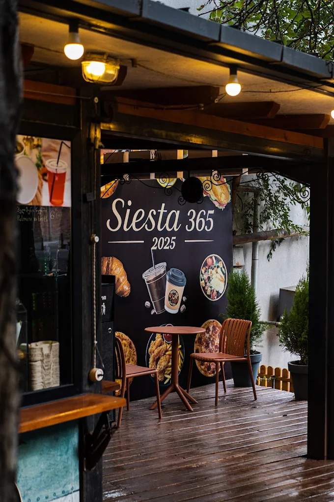 Siesta 365 restaurant terrace in Tbilisi